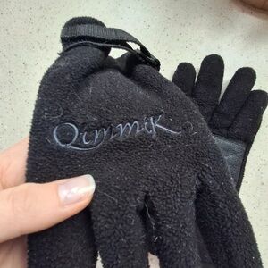 Black Fleece Gloves with Embroidered Logo